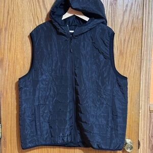 Edgar + Ash Black Hooded Vest‎ sz 2XL quilted puffer. Green lid bin